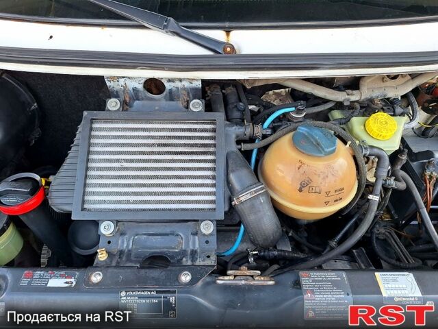 Фольксваген Transporter 2000 в Харькове на Automoto.ua Белый Фольксваген Transporter, объемом двигателя 25 л и пробегом 320 тыс. км за 6600 $, фото 1 на Automoto.ua