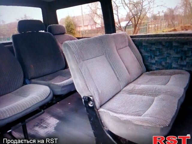 Белый Фольксваген Transporter, объемом двигателя 1.9 л и пробегом 320 тыс. км за 4999 $, фото 5 на Automoto.ua