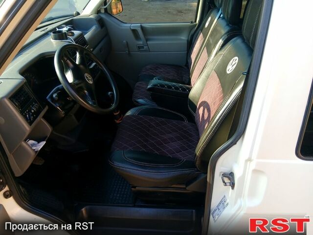 Белый Фольксваген Transporter, объемом двигателя 2.5 л и пробегом 753 тыс. км за 5808 $, фото 5 на Automoto.ua