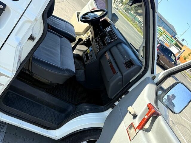 Белый Фольксваген Transporter, объемом двигателя 2.5 л и пробегом 429 тыс. км за 7100 $, фото 3 на Automoto.ua
