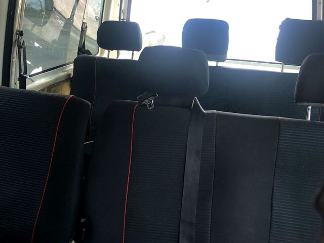 Белый Фольксваген Transporter, объемом двигателя 1.9 л и пробегом 500 тыс. км за 3500 $, фото 8 на Automoto.ua