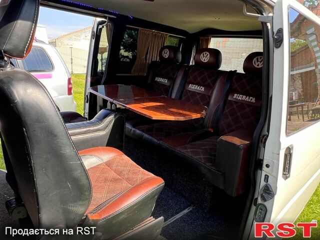 Белый Фольксваген Transporter, объемом двигателя 2.5 л и пробегом 435 тыс. км за 7500 $, фото 10 на Automoto.ua