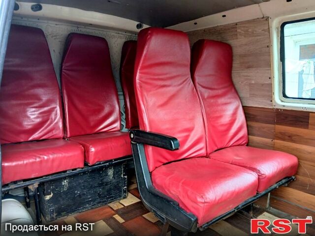 Білий Фольксваген Transporter, об'ємом двигуна 2.5 л та пробігом 270 тис. км за 5800 $, фото 4 на Automoto.ua