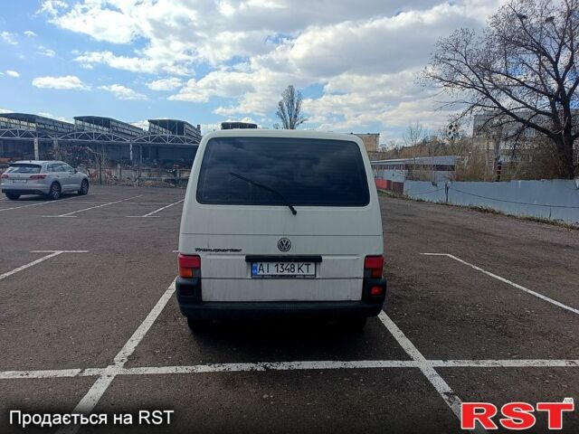 Белый Фольксваген Transporter, объемом двигателя 2 л и пробегом 450 тыс. км за 5350 $, фото 3 на Automoto.ua
