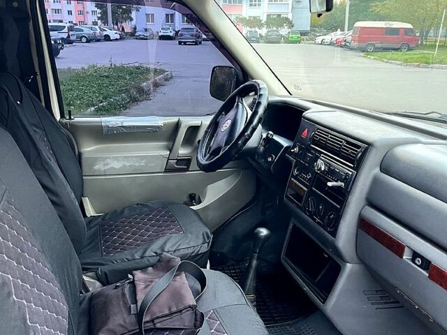 Фольксваген Transporter 2001 в Харькове на Automoto.ua Белый Фольксваген Transporter, объемом двигателя 2.5 л и пробегом 565 тыс. км за 4900 $, фото 6 на Automoto.ua