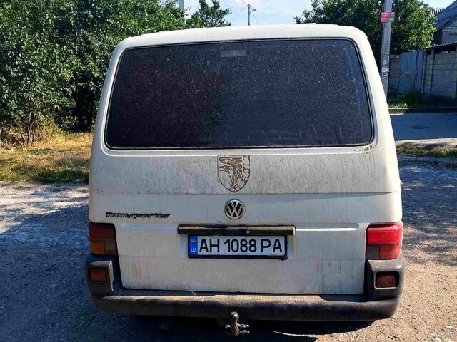 Белый Фольксваген Transporter, объемом двигателя 1.9 л и пробегом 337 тыс. км за 5500 $, фото 3 на Automoto.ua