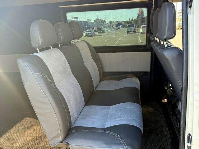 Белый Фольксваген Transporter, объемом двигателя 2.5 л и пробегом 429 тыс. км за 7500 $, фото 7 на Automoto.ua