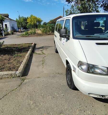 Фольксваген Transporter 2002 в Николаеве на Automoto.ua Белый Фольксваген Transporter, объемом двигателя 2.5 л и пробегом 437 тыс. км за 4100 $, фото 3 на Automoto.ua