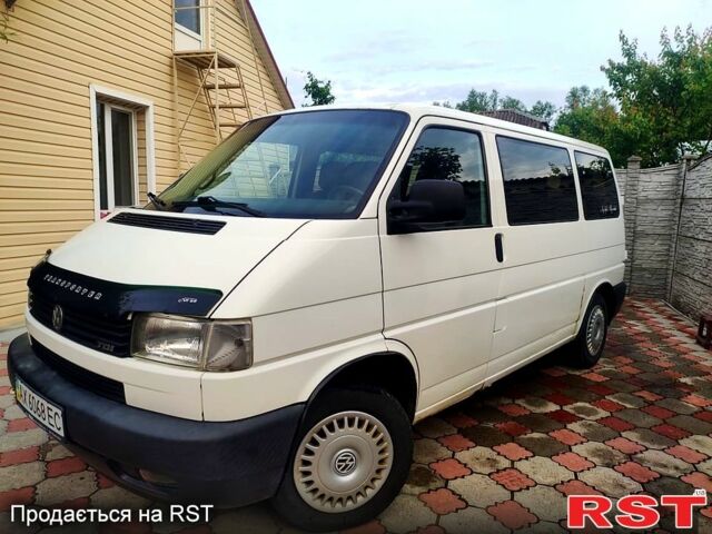 Білий Фольксваген Transporter, об'ємом двигуна 2.5 л та пробігом 340 тис. км за 6200 $, фото 1 на Automoto.ua