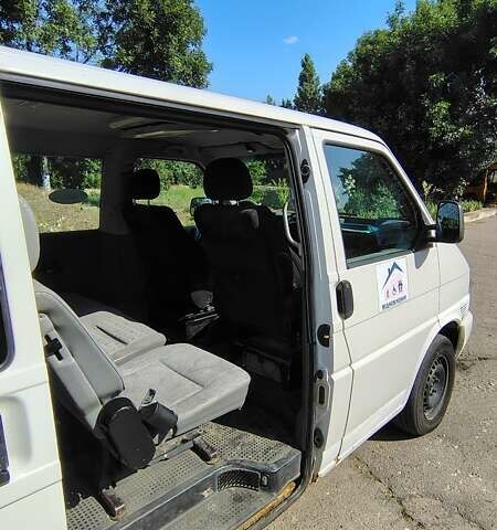 Фольксваген Transporter 2002 в Николаеве на Automoto.ua Белый Фольксваген Transporter, объемом двигателя 2.5 л и пробегом 437 тыс. км за 4100 $, фото 11 на Automoto.ua