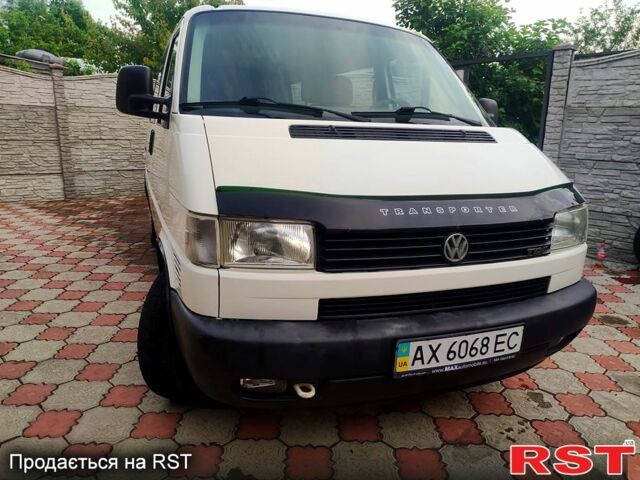 Білий Фольксваген Transporter, об'ємом двигуна 2.5 л та пробігом 340 тис. км за 6200 $, фото 3 на Automoto.ua