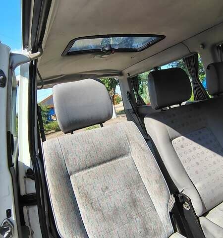 Фольксваген Transporter 2002 в Николаеве на Automoto.ua Белый Фольксваген Transporter, объемом двигателя 2.5 л и пробегом 437 тыс. км за 4100 $, фото 6 на Automoto.ua