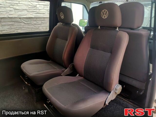 Білий Фольксваген Transporter, об'ємом двигуна 2.5 л та пробігом 340 тис. км за 6200 $, фото 7 на Automoto.ua