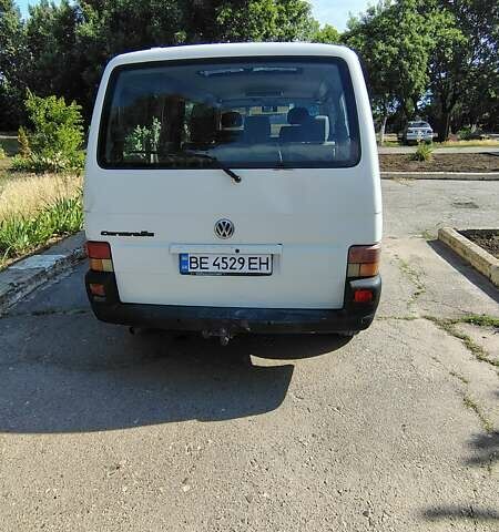 Фольксваген Transporter 2002 в Николаеве на Automoto.ua Белый Фольксваген Transporter, объемом двигателя 2.5 л и пробегом 437 тыс. км за 4100 $, фото 1 на Automoto.ua