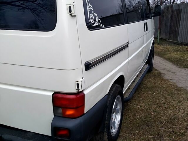Білий Фольксваген Transporter, об'ємом двигуна 2.5 л та пробігом 0 тис. км за 6500 $, фото 1 на Automoto.ua