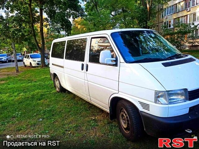 Белый Фольксваген Transporter, объемом двигателя 2.5 л и пробегом 390 тыс. км за 6500 $, фото 2 на Automoto.ua