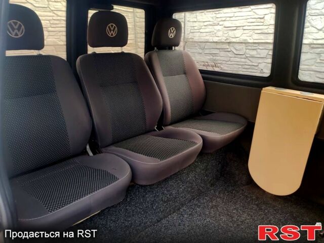 Білий Фольксваген Transporter, об'ємом двигуна 2.5 л та пробігом 340 тис. км за 6200 $, фото 6 на Automoto.ua