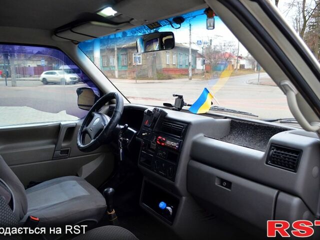Белый Фольксваген Transporter, объемом двигателя 25 л и пробегом 364 тыс. км за 7500 $, фото 10 на Automoto.ua