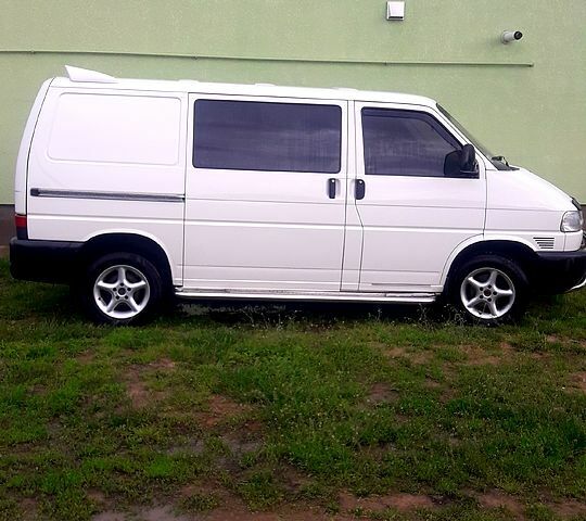 Білий Фольксваген Transporter, об'ємом двигуна 2.5 л та пробігом 280 тис. км за 9850 $, фото 6 на Automoto.ua