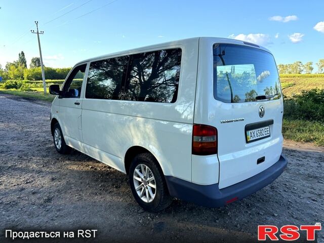 Фольксваген Transporter 2003 в Харькове на Automoto.ua Белый Фольксваген Transporter, объемом двигателя 2.5 л и пробегом 365 тыс. км за 6700 $, фото 1 на Automoto.ua