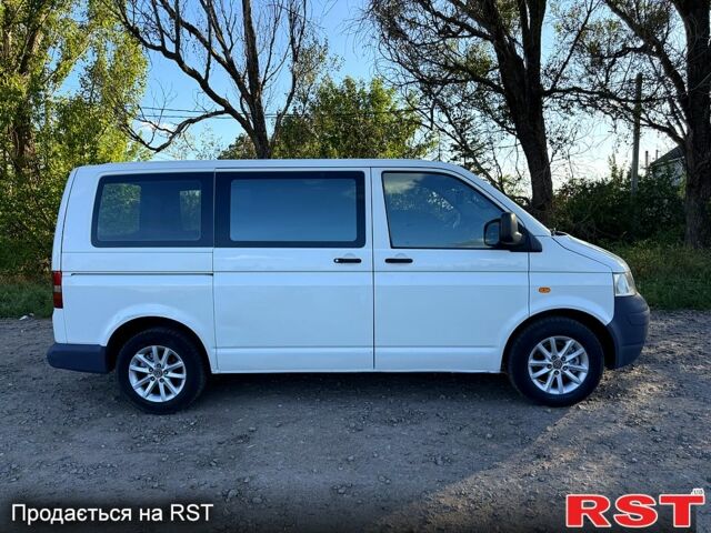Фольксваген Transporter 2003 в Харькове на Automoto.ua Белый Фольксваген Transporter, объемом двигателя 2.5 л и пробегом 365 тыс. км за 6700 $, фото 2 на Automoto.ua