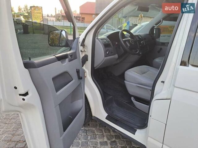 Білий Фольксваген Transporter, об'ємом двигуна 1.9 л та пробігом 480 тис. км за 5450 $, фото 3 на Automoto.ua