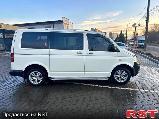 Белый Фольксваген Transporter, объемом двигателя 1.9 л и пробегом 357 тыс. км за 8555 $, фото 2 на Automoto.ua