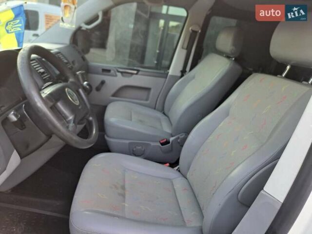 Білий Фольксваген Transporter, об'ємом двигуна 1.9 л та пробігом 480 тис. км за 5450 $, фото 10 на Automoto.ua