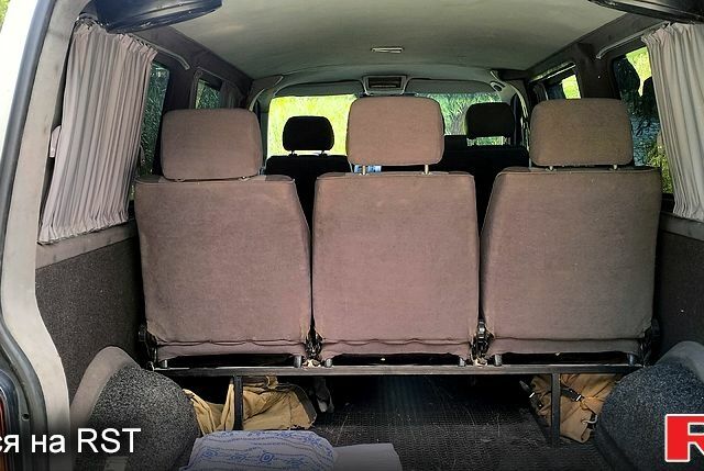 Белый Фольксваген Transporter, объемом двигателя 1.9 л и пробегом 427 тыс. км за 9000 $, фото 8 на Automoto.ua