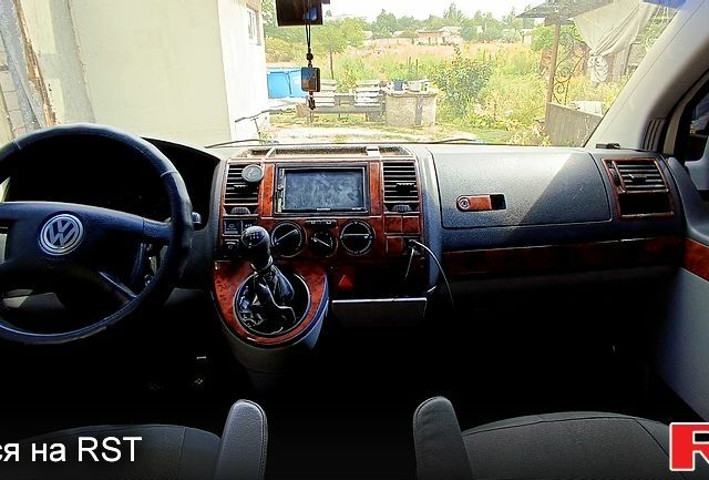 Белый Фольксваген Transporter, объемом двигателя 25 л и пробегом 377 тыс. км за 8000 $, фото 3 на Automoto.ua