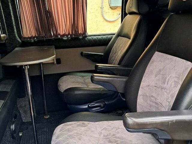 Белый Фольксваген Transporter, объемом двигателя 1.9 л и пробегом 300 тыс. км за 8500 $, фото 2 на Automoto.ua