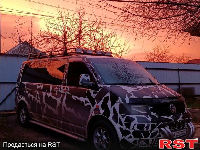 Белый Фольксваген Transporter, объемом двигателя 25 л и пробегом 377 тыс. км за 8000 $, фото 5 на Automoto.ua