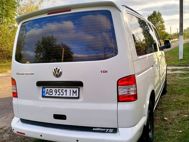 Білий Фольксваген Transporter, об'ємом двигуна 2.5 л та пробігом 380 тис. км за 7200 $, фото 3 на Automoto.ua