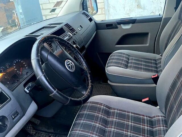 Белый Фольксваген Transporter, объемом двигателя 1.9 л и пробегом 208 тыс. км за 10200 $, фото 1 на Automoto.ua