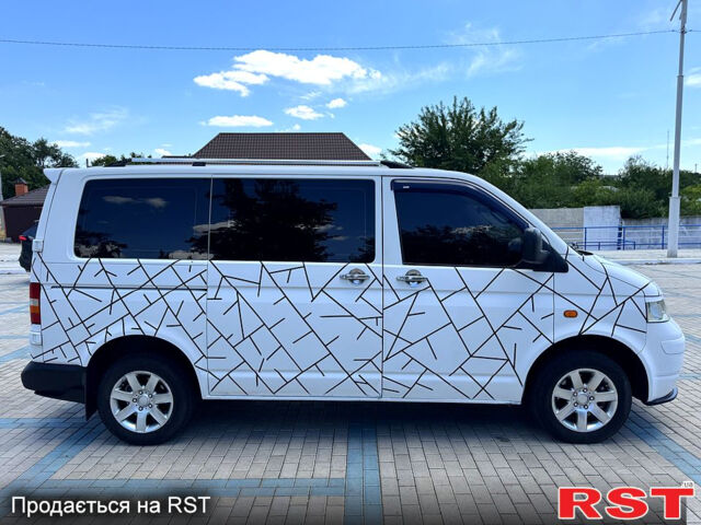 Белый Фольксваген Transporter, объемом двигателя 2.5 л и пробегом 350 тыс. км за 7300 $, фото 3 на Automoto.ua