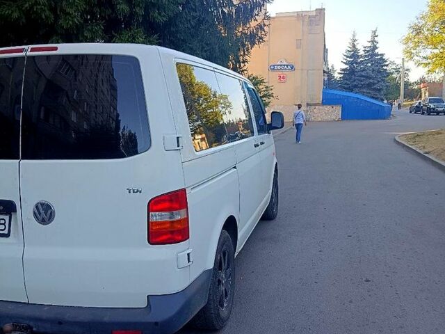 Белый Фольксваген Transporter, объемом двигателя 25 л и пробегом 333 тыс. км за 8000 $, фото 2 на Automoto.ua