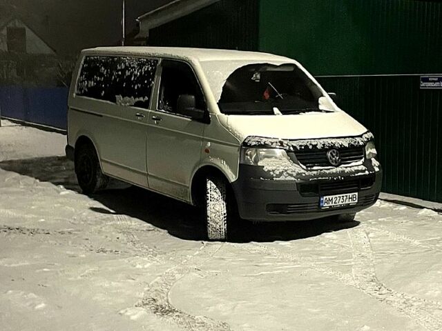 Білий Фольксваген Transporter, об'ємом двигуна 1.9 л та пробігом 300 тис. км за 7300 $, фото 2 на Automoto.ua