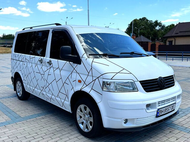 Белый Фольксваген Transporter, объемом двигателя 2.5 л и пробегом 350 тыс. км за 7300 $, фото 1 на Automoto.ua