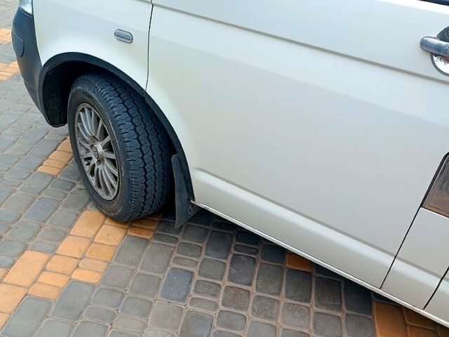 Белый Фольксваген Transporter, объемом двигателя 2.5 л и пробегом 454 тыс. км за 8500 $, фото 3 на Automoto.ua