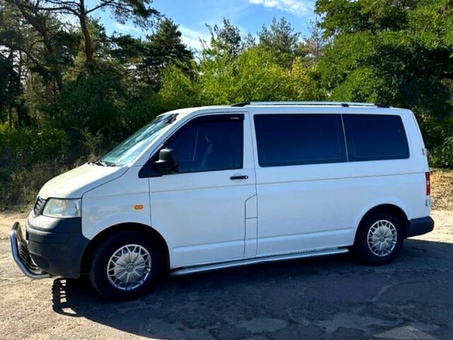 Білий Фольксваген Transporter, об'ємом двигуна 1.9 л та пробігом 500 тис. км за 8000 $, фото 1 на Automoto.ua