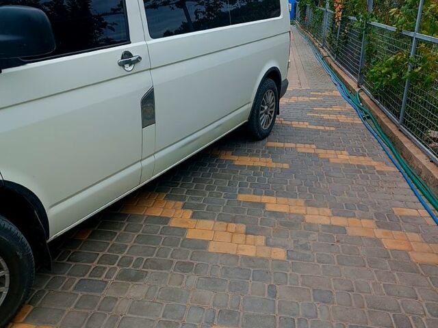 Белый Фольксваген Transporter, объемом двигателя 2.5 л и пробегом 454 тыс. км за 8500 $, фото 4 на Automoto.ua