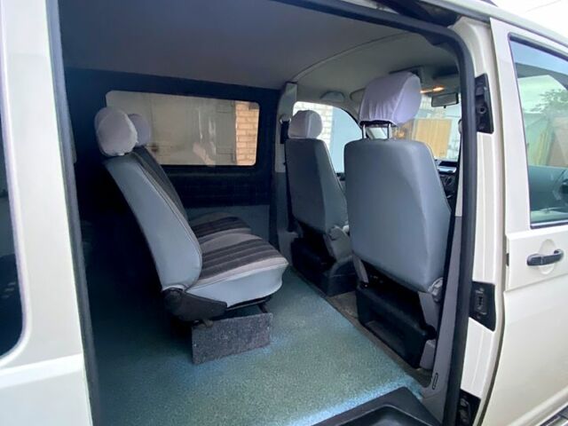 Белый Фольксваген Transporter, объемом двигателя 1.9 л и пробегом 208 тыс. км за 10200 $, фото 4 на Automoto.ua