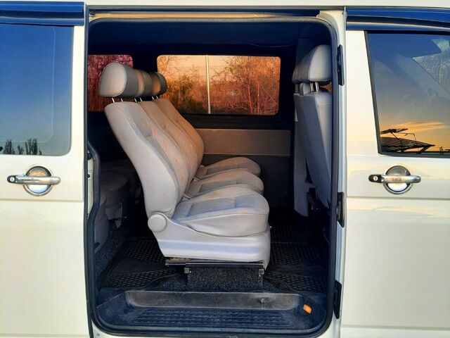 Фольксваген Transporter 2006 в Николаеве на Automoto.ua Белый Фольксваген Transporter, объемом двигателя 2.5 л и пробегом 0 тыс. км за 9500 $, фото 6 на Automoto.ua