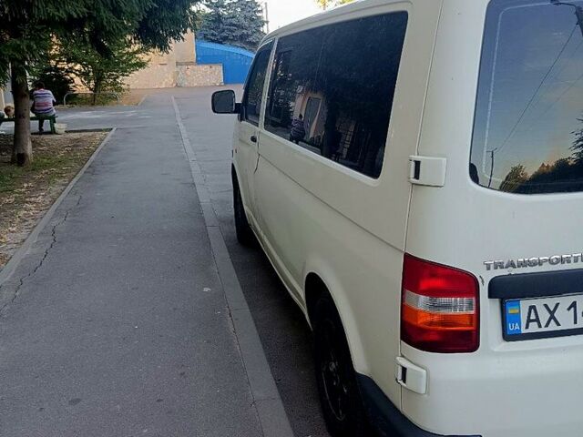 Белый Фольксваген Transporter, объемом двигателя 25 л и пробегом 333 тыс. км за 8000 $, фото 3 на Automoto.ua