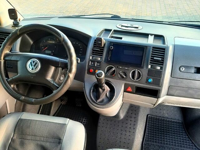 Фольксваген Transporter 2006 в Николаеве на Automoto.ua Белый Фольксваген Transporter, объемом двигателя 2.5 л и пробегом 0 тыс. км за 9500 $, фото 9 на Automoto.ua