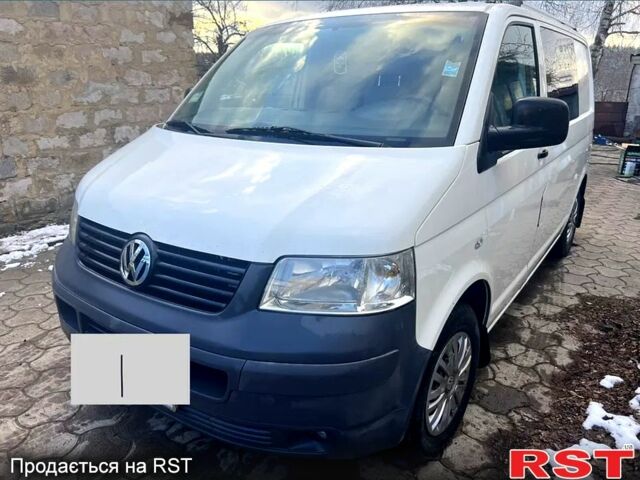 Белый Фольксваген Transporter, объемом двигателя 19 л и пробегом 490 тыс. км за 8500 $, фото 1 на Automoto.ua