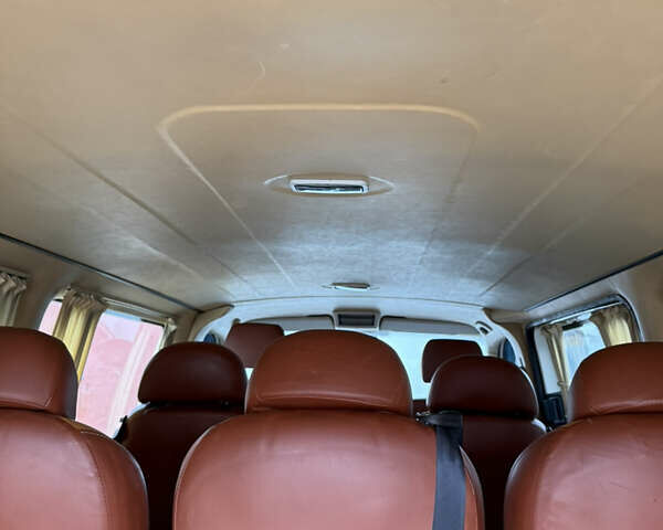 Білий Фольксваген Transporter, об'ємом двигуна 2.5 л та пробігом 279 тис. км за 11000 $, фото 14 на Automoto.ua