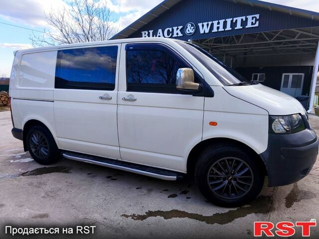 Белый Фольксваген Transporter, объемом двигателя 1.9 л и пробегом 345 тыс. км за 9200 $, фото 4 на Automoto.ua