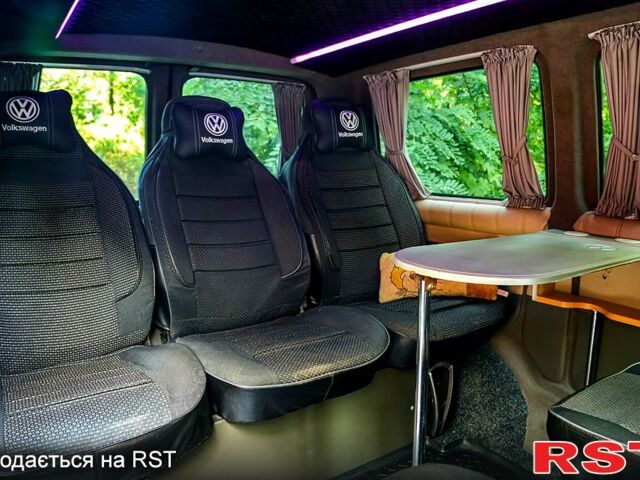 Белый Фольксваген Transporter, объемом двигателя 1.9 л и пробегом 311 тыс. км за 10500 $, фото 3 на Automoto.ua