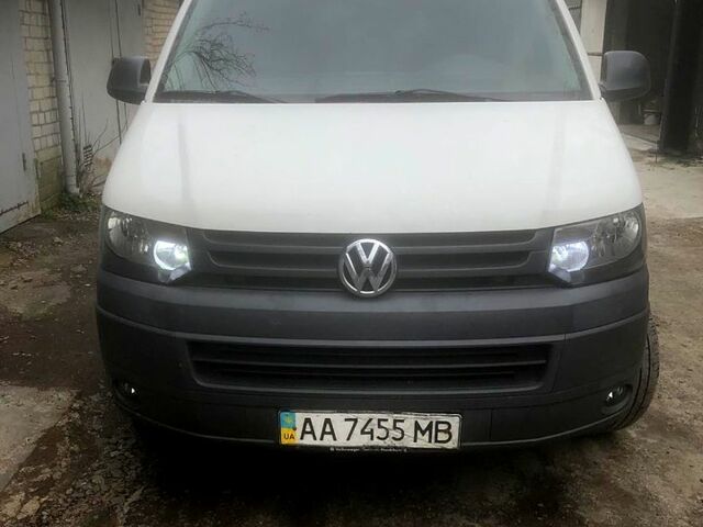 Білий Фольксваген Transporter, об'ємом двигуна 2 л та пробігом 280 тис. км за 12000 $, фото 7 на Automoto.ua